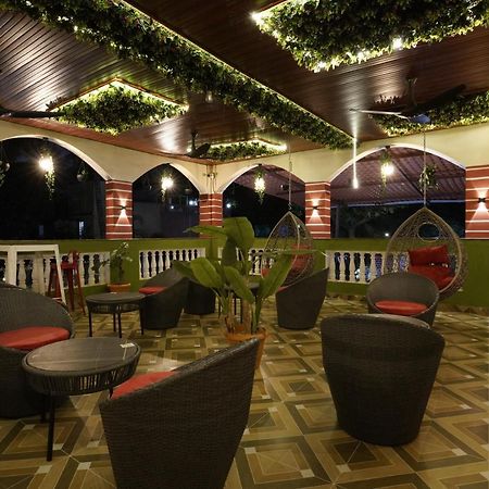Palm Springs Beach Resort - Gorai Mumbai Eksteriør bilde