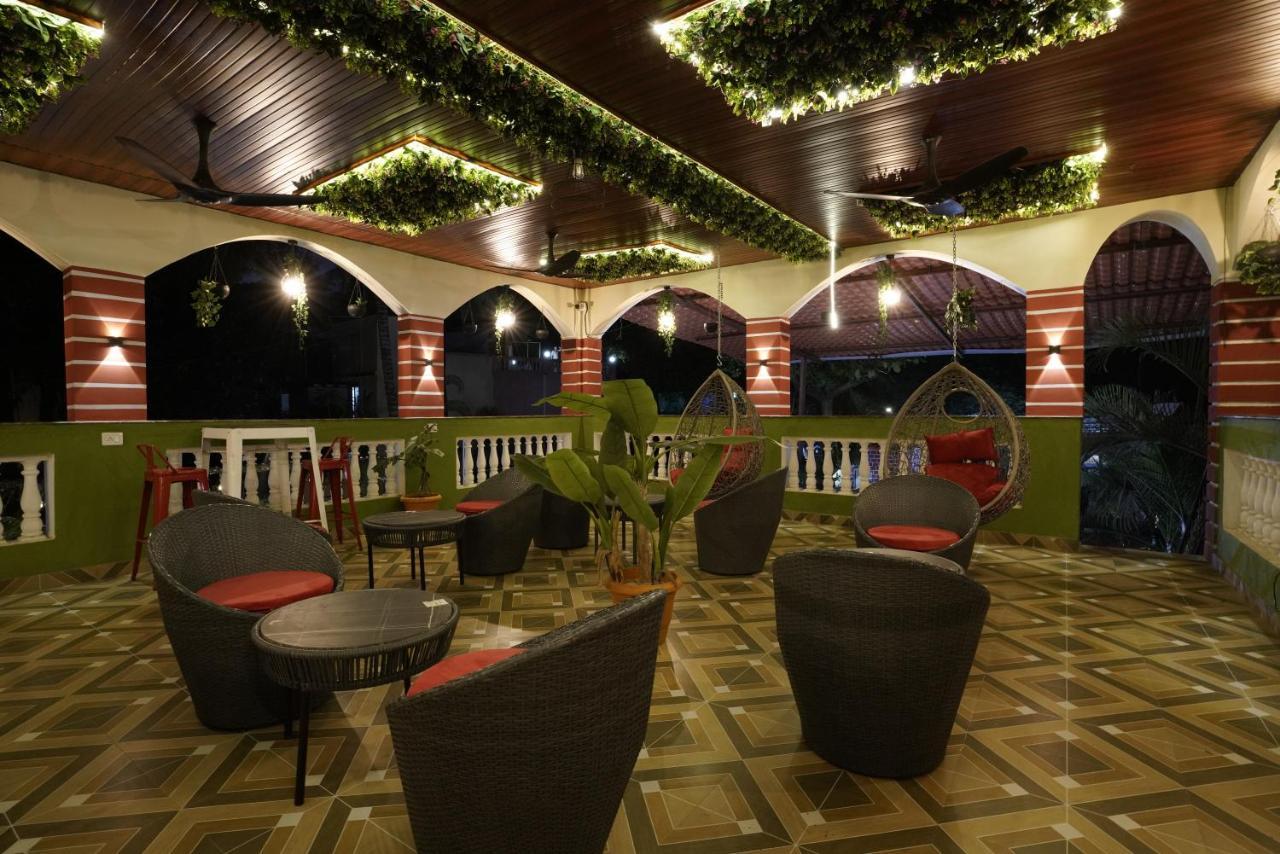 Palm Springs Beach Resort - Gorai Mumbai Eksteriør bilde